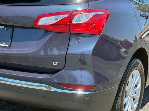 Used 2019 Chevrolet Equinox LT FWD image 16