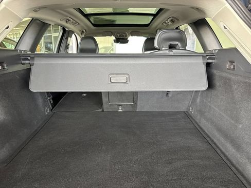 Certified 2023 Volvo XC60 B5 Plus w/ Climate Package FWD image 14