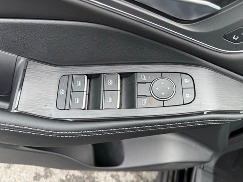 New 2026 Nissan Rogue Platinum w/ Platinum Premium Package image 11