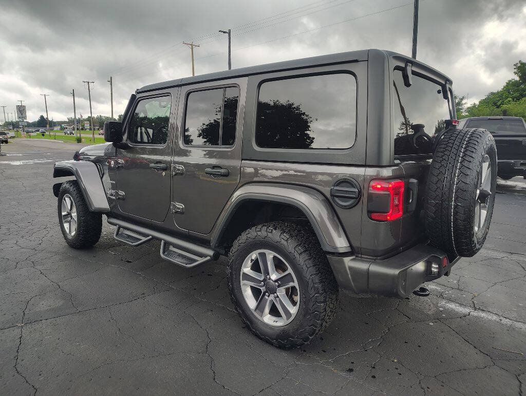 Used 2021 Jeep Wrangler Unlimited Sahara AWD/4WD image 9