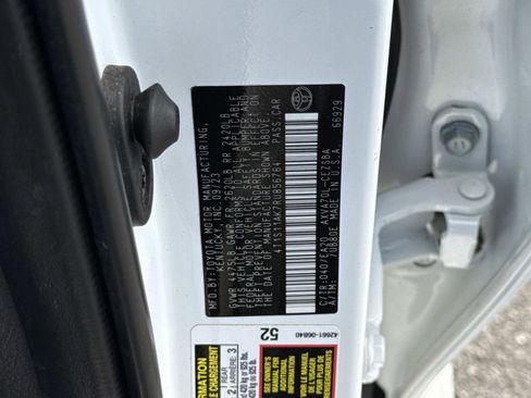 Used 2024 Toyota Camry SE image 31