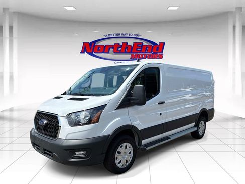 Used 2025 Ford Transit 250 Low Roof w/ Exterior Upgrade Package RWD image 3