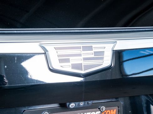 Used 2022 Cadillac Escalade Premium Luxury image 24