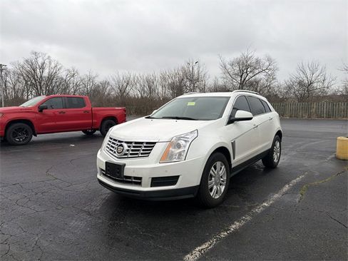 Used 2015 Cadillac SRX Luxury image 4