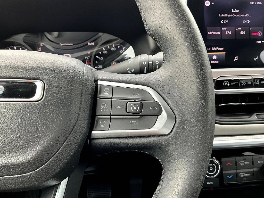 Used 2025 Jeep Compass Limited AWD/4WD image 16
