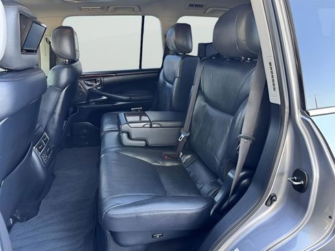 Used 2011 Lexus LX 570 4WD w/ Luxury Pkg image 16