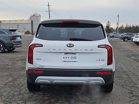Certified 2021 Kia Telluride LX image 6