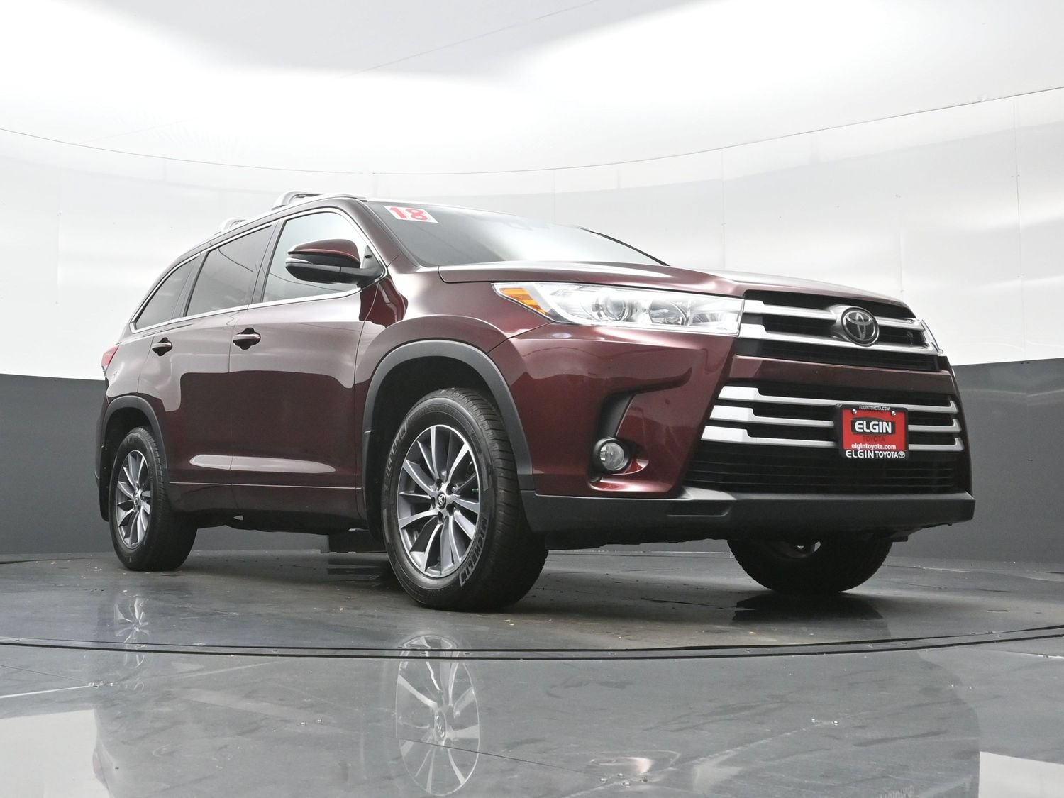 Used 2018 Toyota Highlander XLE AWD/4WD image 29