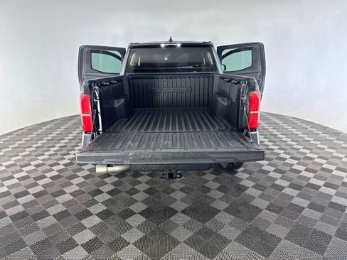 Used 2024 Toyota Tacoma SR5 AWD/4WD image 19