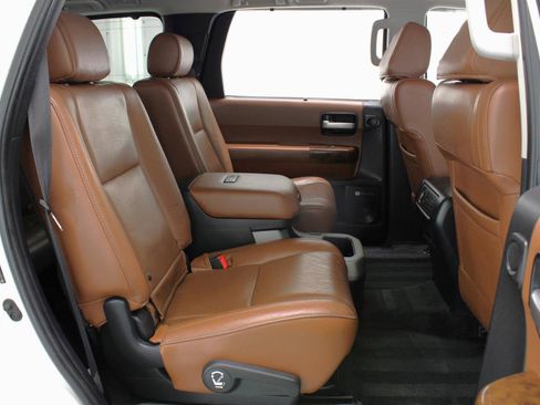 Used 2008 Toyota Sequoia Platinum image 45