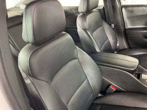 Used 2017 Chevrolet Malibu LT w/ Leather Package FWD image 23