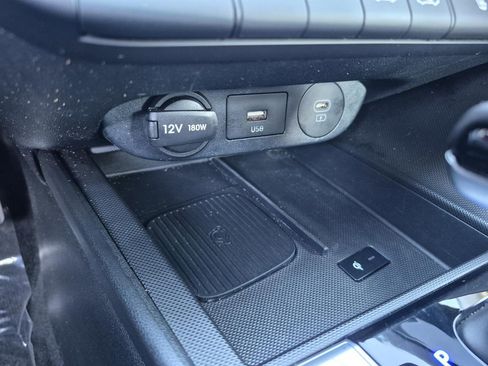 Used 2025 Hyundai Elantra SEL image 20