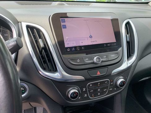 Used 2019 Chevrolet Equinox LT w/ Sun & Navigation Package AWD/4WD image 13