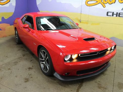 Used 2022 Dodge Challenger R/T w/ Plus Package RWD image 2