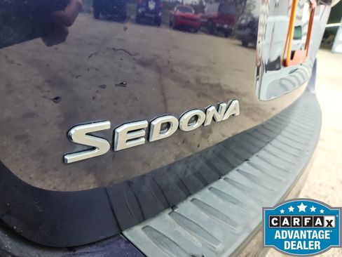 Used 2020 Kia Sedona LX image 31