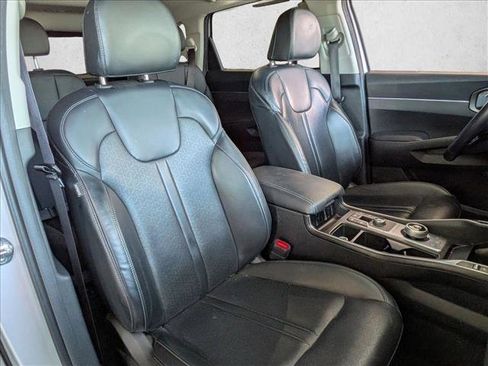 Used 2023 Kia Sorento EX w/ Panoramic Sunroof Package AWD/4WD image 20