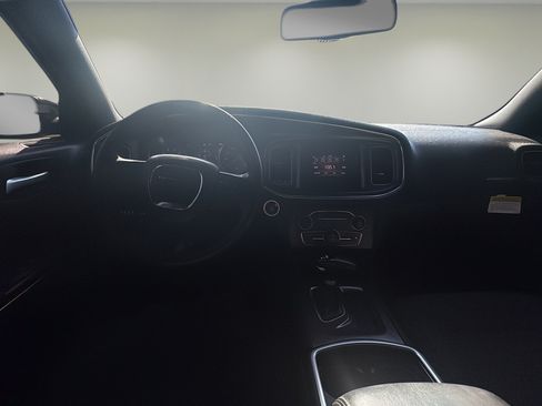 Used 2016 Dodge Charger SE RWD image 14