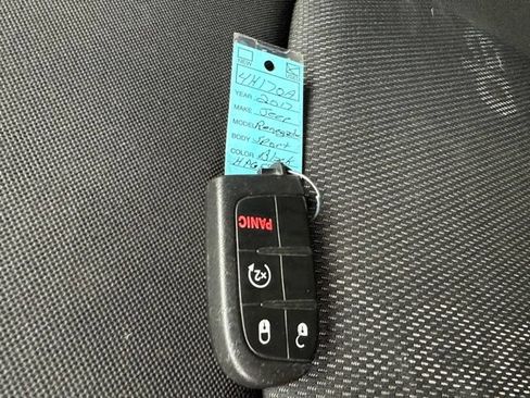 Used 2017 Jeep Renegade Sport w/ Power & Air Group AWD/4WD image 32