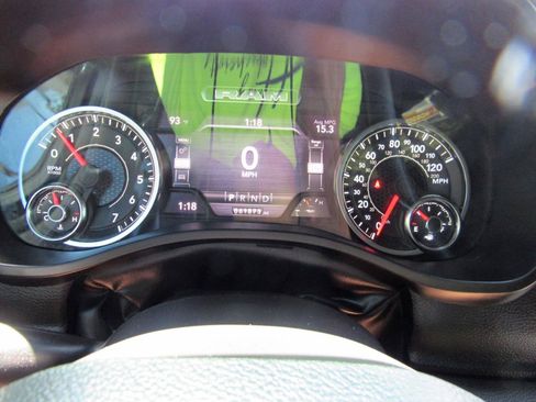 Used 2023 RAM 1500 Laramie AWD/4WD image 25