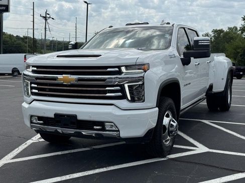 Used 2021 Chevrolet Silverado 3500 High Country AWD/4WD image 8