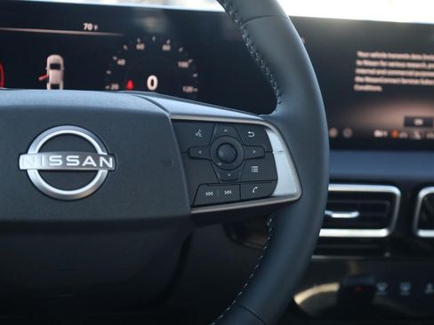 New 2026 Nissan Sentra SL w/ Floor Mat Package FWD image 9