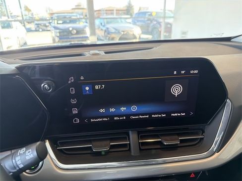 Certified 2025 Chevrolet Trax LT w/ LT Convenience Package image 22