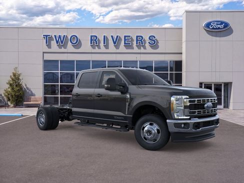 New 2026 Ford F350 XLT w/ XLT Value Package AWD/4WD image 7