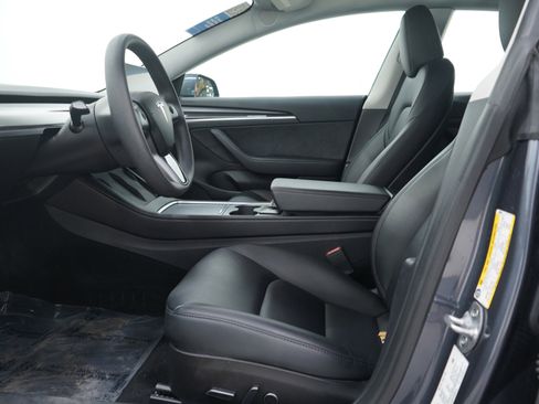 Used 2023 Tesla Model 3 Performance image 19
