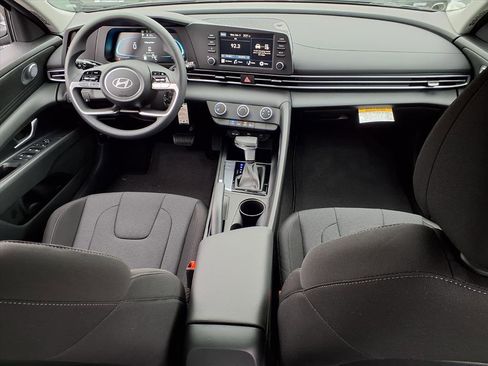 New 2026 Hyundai Elantra SE w/ Cargo Package image 7