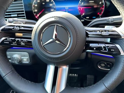 New 2026 Mercedes-Benz GLS 580 GLS 580 image 12