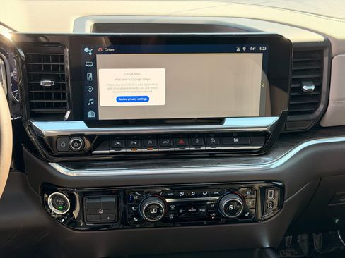 Used 2025 Chevrolet Silverado 1500 LTZ w/ LTZ Premium Package AWD/4WD image 30