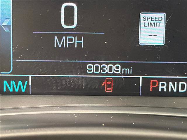Used 2018 Chevrolet Equinox Premier FWD image 30