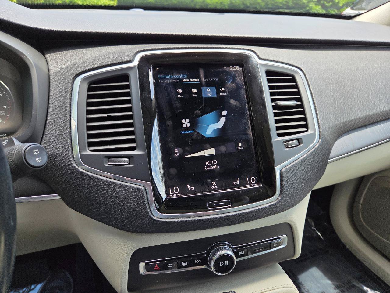 Used 2020 Volvo XC90 T5 Momentum w/ Protection Package Premier AWD/4WD image 32