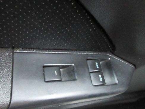 Used 2014 Ford Mustang Convertible RWD image 38