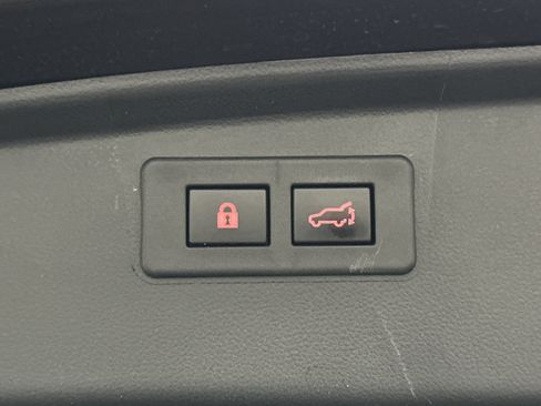 Used 2022 Subaru Outback Premium AWD/4WD image 14