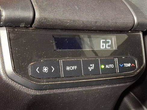 Used 2023 Toyota Highlander XSE AWD/4WD image 15