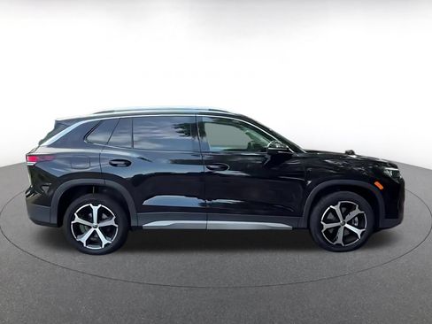 Used 2026 Volkswagen Tiguan SE AWD/4WD image 16