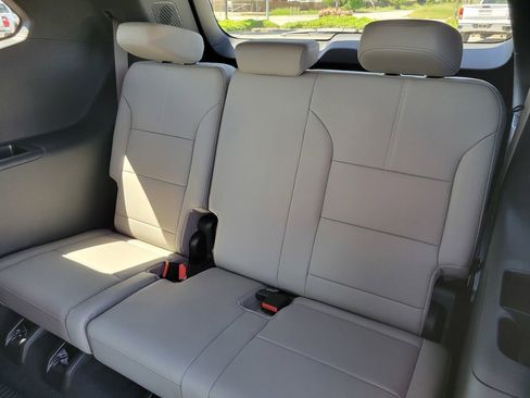 New 2025 GMC Acadia Elevation w/ Super Cruise Package FWD image 9