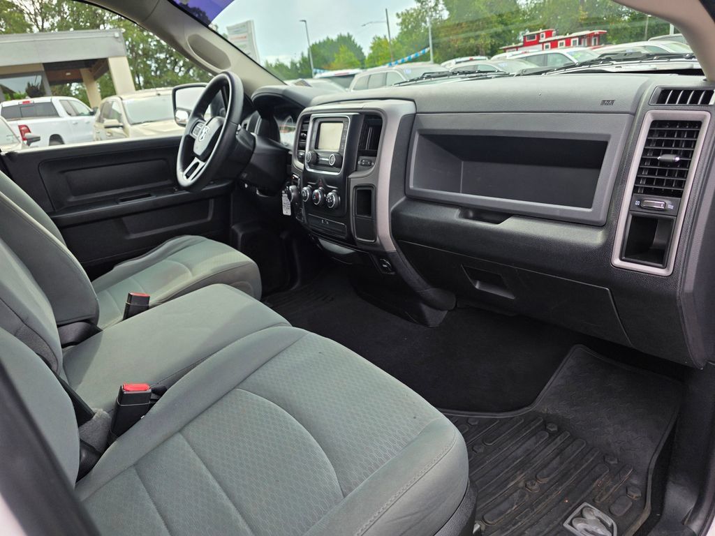 Used 2017 RAM 1500 Express w/ Express Value Package AWD/4WD image 24