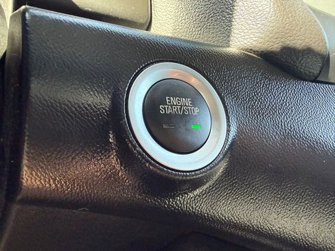 Used 2019 GMC Terrain SLT w/ Preferred Package FWD image 31