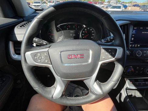 Used 2024 GMC Terrain SLT AWD/4WD image 24