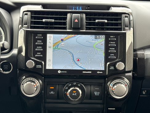 Used 2024 Toyota 4Runner TRD Off-Road AWD/4WD image 23