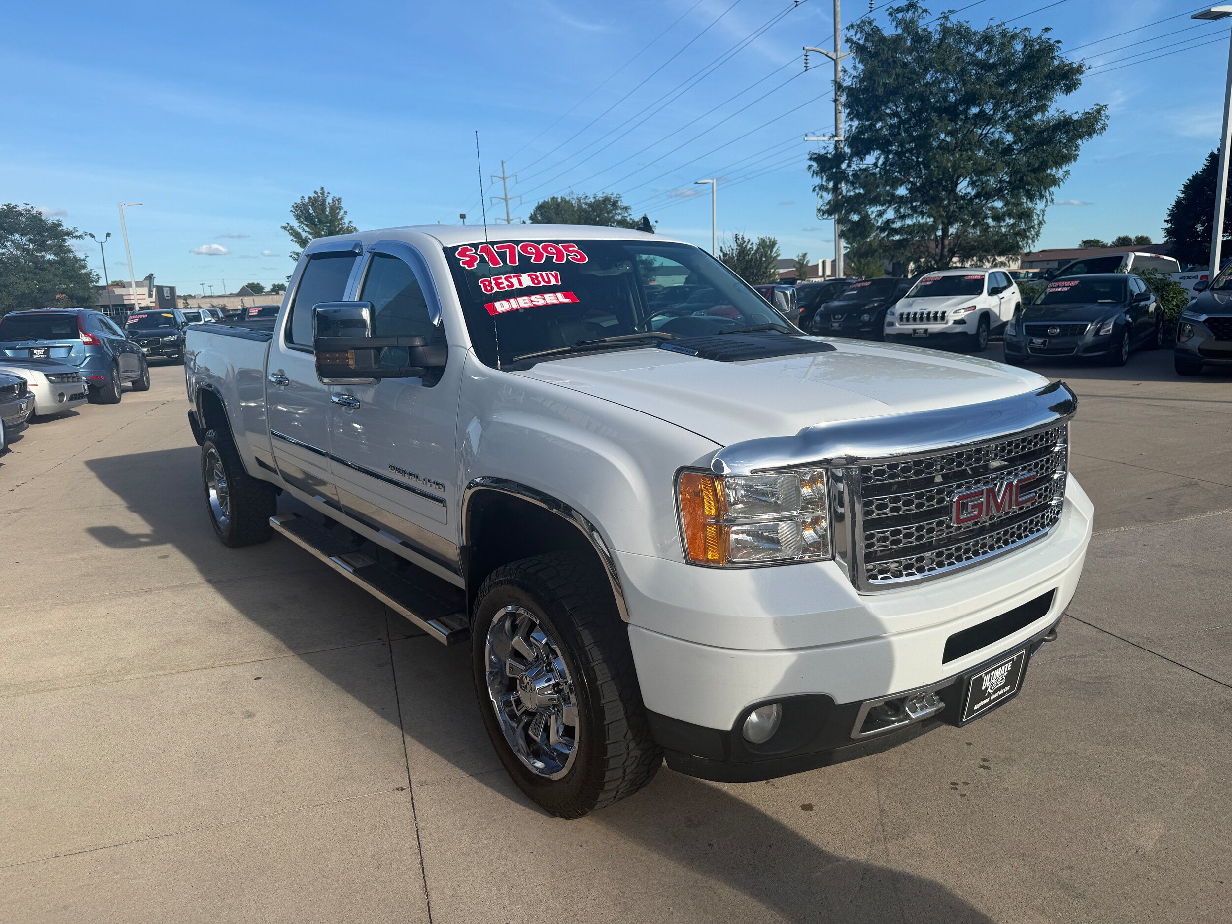 Used 2013 GMC Sierra 2500 Denali AWD/4WD image 3