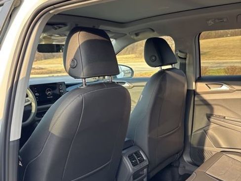 New 2026 Volkswagen Taos SE AWD/4WD image 29