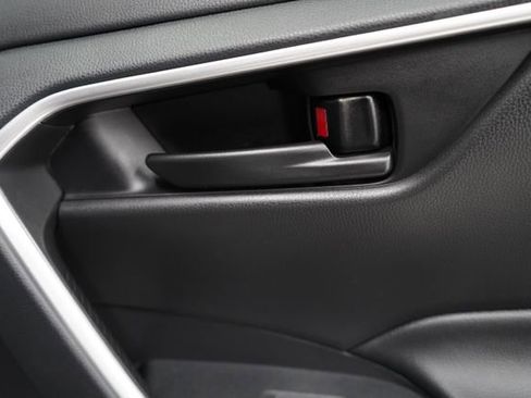 Used 2022 Toyota RAV4 LE image 55