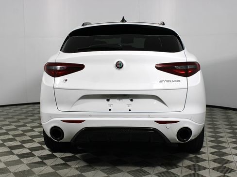 Used 2023 Alfa Romeo Stelvio Veloce image 36
