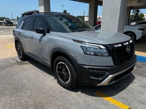 Used 2023 Nissan Pathfinder Rock Creek AWD/4WD image 2