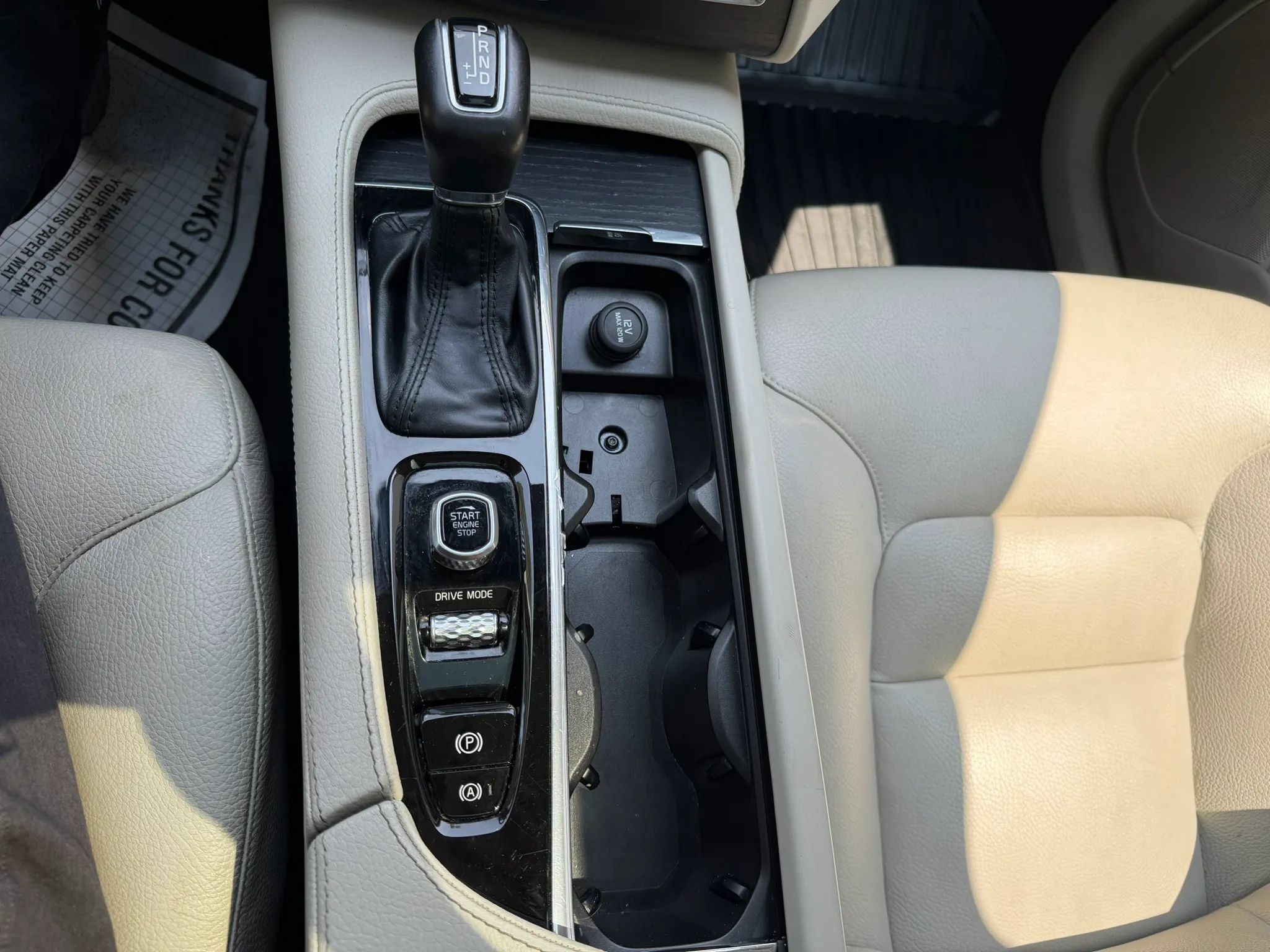 Used 2020 Volvo XC90 T6 Momentum w/ Protection Package Premier AWD/4WD image 35