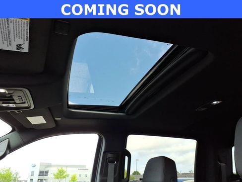 Used 2024 GMC Sierra 1500 AT4 w/ Technology Package AWD/4WD image 11