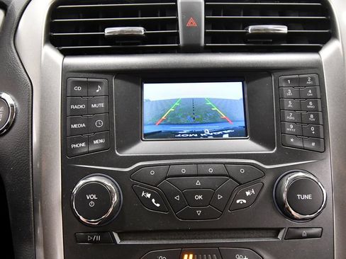 Used 2018 Ford Fusion S FWD image 23
